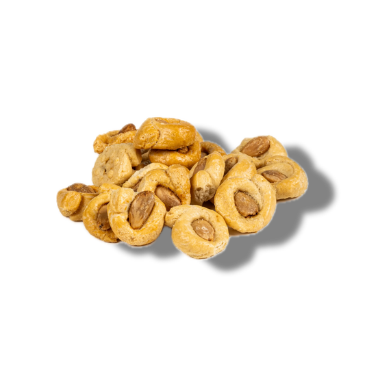 Tarallini all'olio classici tradizionali con mandorla al centro
