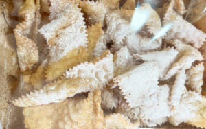 Chiacchiere di Carnevale con Sanguinaccio